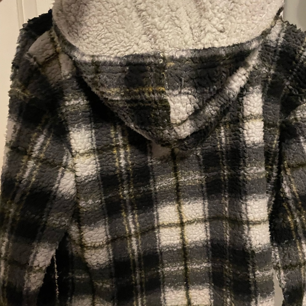 Cozy furry plaid button up jacket!
